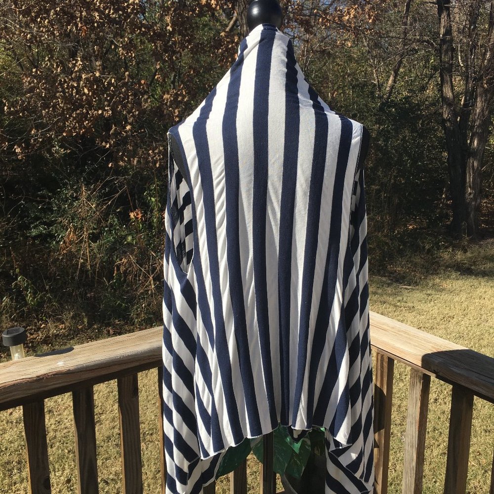 cardigan - Picture 2 of 4